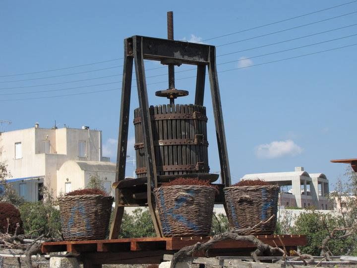 old grape press at 'Koutsoyannopoulos Wine Museum'